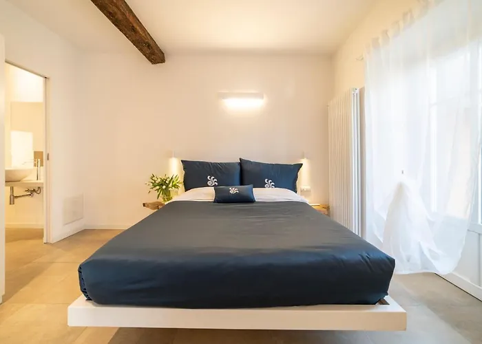 Bed & Breakfast Diffuso Vulcano Village