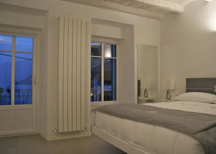 Diffuso Vulcano Village 4* Castro (Lombardy)