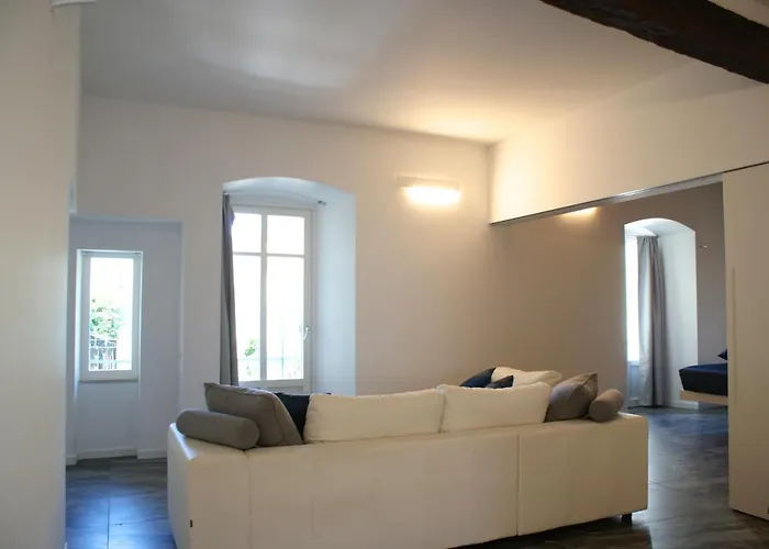 Diffuso Vulcano Village Bed & Breakfast Castro (Lombardy)