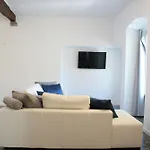 فندق مبيت وإفطار Diffuso Vulcano Village Castro (Lombardy)