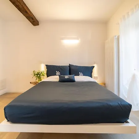 Bed & Breakfast Diffuso Vulcano Village