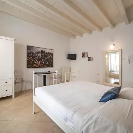 Bed & Breakfast Diffuso Vulcano Village *